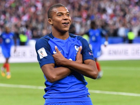 weblywall.com-Kylian Mbappé-44.jpg